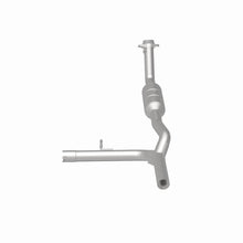 Load image into Gallery viewer, Magnaflow Catalytic Converter Direct Fit Magnaflow 07-08 Ford F-150 4.6L Direct Fit Converter