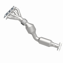Load image into Gallery viewer, Magnaflow Catalytic Converter Direct Fit Magnaflow 07-08 Mini Cooper 1.6L Direct Fit Catalytic Converter