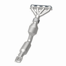 Load image into Gallery viewer, Magnaflow Catalytic Converter Direct Fit Magnaflow 07-08 Mini Cooper 1.6L Direct Fit Catalytic Converter
