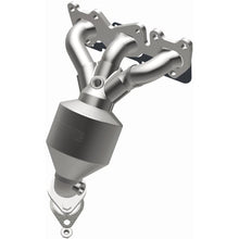 Load image into Gallery viewer, Magnaflow Catalytic Converter Direct Fit Magnaflow 07-09 Hyundai Santa Fe 3.3L Direct Fit Converter