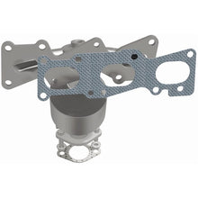Load image into Gallery viewer, Magnaflow Catalytic Converter Direct Fit Magnaflow 07-09 Hyundai Santa Fe 3.3L Direct Fit Converter