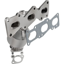 Load image into Gallery viewer, Magnaflow Catalytic Converter Direct Fit Magnaflow 07-09 Hyundai Santa Fe 3.3L Direct Fit Converter