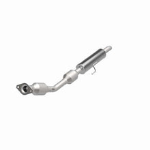 Load image into Gallery viewer, Magnaflow Catalytic Converter Direct Fit Magnaflow 07-11 Toyota Yaris 1.5L Direct Fit Converter