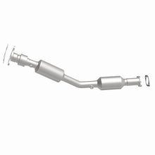 Load image into Gallery viewer, Magnaflow Catalytic Converter Direct Fit Magnaflow 08-11 Chevrolet HHR 2.2L Direct Fit Converter