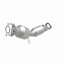 Load image into Gallery viewer, Magnaflow Catalytic Converter Direct Fit Magnaflow 09-12 Infiniti FX35 3.5L Direct Fit Converter