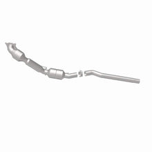 Load image into Gallery viewer, Magnaflow Catalytic Converter Direct Fit Magnaflow 09-13 Volkswagen CC 2.0L Direct Fit Converter