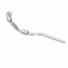 Load image into Gallery viewer, Magnaflow Catalytic Converter Direct Fit Magnaflow 09-13 Volkswagen Tiguan 2.0L Direct Fit Converter