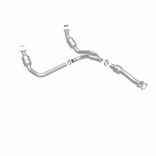 Load image into Gallery viewer, Magnaflow Catalytic Converter Direct Fit Magnaflow 09-14 Chevrolet Express 1500 4.3L Direct Fit Converter