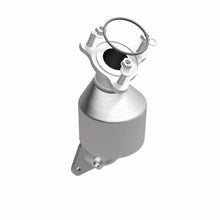 Load image into Gallery viewer, Magnaflow Catalytic Converter Direct Fit Magnaflow 10-11 Buick LaCrosse 3.6L Direct Fit Converter