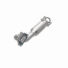 Load image into Gallery viewer, Magnaflow Catalytic Converter Direct Fit Magnaflow 10-11 Cadillac CTS 3.0L Direct Fit Converter