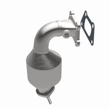 Load image into Gallery viewer, Magnaflow Catalytic Converter Direct Fit Magnaflow 10-11 Chevrolet Equinox 3.0L Direct Fit Converter