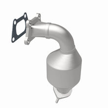 Load image into Gallery viewer, Magnaflow Catalytic Converter Direct Fit Magnaflow 10-11 Chevrolet Equinox 3.0L Direct Fit Converter