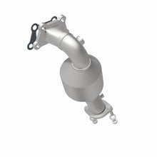 Load image into Gallery viewer, Magnaflow Catalytic Converter Direct Fit MagnaFlow 10-12 Chevrolet Equinox 3.0L DF Converter