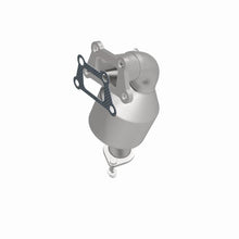 Load image into Gallery viewer, Magnaflow Catalytic Converter Direct Fit MagnaFlow 10-12 Chevrolet Equinox 3.0L DF Converter