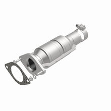 Load image into Gallery viewer, Magnaflow Catalytic Converter Direct Fit Magnaflow 11-12 Chevrolet Malibu 2.4L Direct Fit Converter