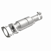 Load image into Gallery viewer, Magnaflow Catalytic Converter Direct Fit Magnaflow 11-12 Chevrolet Malibu 2.4L Direct Fit Converter