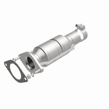 Load image into Gallery viewer, Magnaflow Catalytic Converter Direct Fit Magnaflow 11-12 Chevrolet Malibu 2.4L Direct Fit Converter