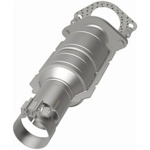 Load image into Gallery viewer, Magnaflow Catalytic Converter Direct Fit Magnaflow 11-12 Chevrolet Malibu 2.4L Direct Fit Converter