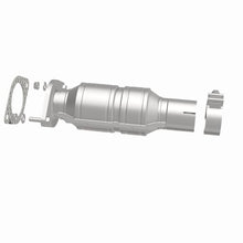 Load image into Gallery viewer, Magnaflow Catalytic Converter Direct Fit Magnaflow 11-12 Chevrolet Malibu 2.4L Direct Fit Converter