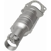 Load image into Gallery viewer, Magnaflow Catalytic Converter Direct Fit Magnaflow 11-12 Chevrolet Malibu 2.4L Direct Fit Converter