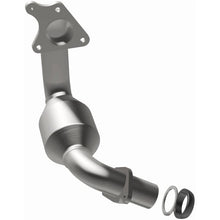 Load image into Gallery viewer, Magnaflow Catalytic Converter Direct Fit Magnaflow 11-13 Nissan Juke 1.6L Direct Fit Converter