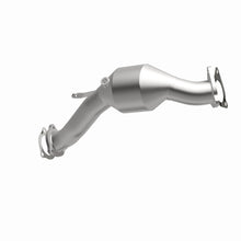 Load image into Gallery viewer, Magnaflow Catalytic Converter Direct Fit Magnaflow 11-15 Audi Q7 3.0L Direct Fit Converter