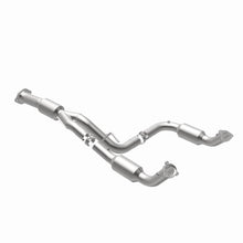Load image into Gallery viewer, Magnaflow Catalytic Converter Direct Fit Magnaflow 12-17 Chevrolet Express 3500 6.0L Direct Fit Converter