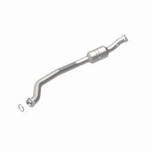 Load image into Gallery viewer, Magnaflow Catalytic Converter Direct Fit Magnaflow 12-17 Dodge Durango / 13-17 Jeep Grand Cherokee Direct Fit CARB Compliant Converter