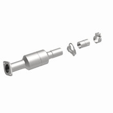Load image into Gallery viewer, Magnaflow Catalytic Converter Direct Fit Magnaflow 12-17 Hyundai Accent 1.6L Direct Fit Converter