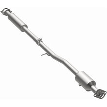 Load image into Gallery viewer, Magnaflow Catalytic Converter Direct Fit Magnaflow 14-15 Kia Sportage 2.4L Direct Fit Cat Converter