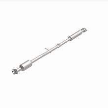 Load image into Gallery viewer, Magnaflow Catalytic Converter Direct Fit Magnaflow 14-15 Kia Sportage 2.4L Direct Fit Cat Converter