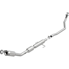 Load image into Gallery viewer, Magnaflow Catalytic Converter Direct Fit Magnaflow 14-15 Toyota Corolla 1.8L Direct Fit Converter