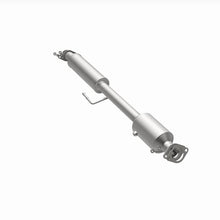 Load image into Gallery viewer, Magnaflow Catalytic Converter Direct Fit Magnaflow 14 Hyundai Sonata 2.4L Direct Fit Cat Converter