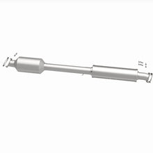 Load image into Gallery viewer, Magnaflow Catalytic Converter Direct Fit Magnaflow 14 Hyundai Sonata 2.4L Direct Fit Cat Converter