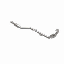 Load image into Gallery viewer, Magnaflow Catalytic Converter Direct Fit Magnaflow 2006 Mercedes-Benz CL500 5.0L Direct Fit Converter