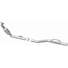 Load image into Gallery viewer, Magnaflow Catalytic Converter Direct Fit Magnaflow 2006 Mercedes-Benz CL500 5.0L Direct Fit Converter