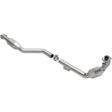 Load image into Gallery viewer, Magnaflow Catalytic Converter Direct Fit Magnaflow 2006 Mercedes-Benz CL500 5.0L Direct Fit Converter