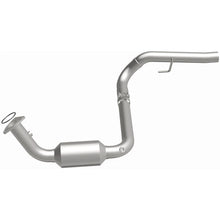 Load image into Gallery viewer, Magnaflow Catalytic Converter Direct Fit Magnaflow 2007 Chevrolet Silverado 1500 Classic 6.0L Direct Fit Converter