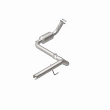 Load image into Gallery viewer, Magnaflow Catalytic Converter Direct Fit Magnaflow 2007 Chevrolet Silverado 1500 Classic 6.0L Direct Fit Converter