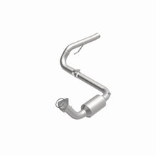 Load image into Gallery viewer, Magnaflow Catalytic Converter Direct Fit Magnaflow 2007 Chevrolet Silverado 1500 Classic 6.0L Direct Fit Converter