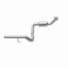 Load image into Gallery viewer, Magnaflow Catalytic Converter Direct Fit Magnaflow 2007 Chevrolet Silverado 1500 Classic 6.0L Direct Fit Converter