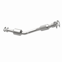 Load image into Gallery viewer, Magnaflow Catalytic Converter Direct Fit Magnaflow 2007 Saturn Vue 2.4L Direct Fit Converter
