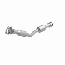 Load image into Gallery viewer, Magnaflow Catalytic Converter Direct Fit Magnaflow 2007 Saturn Vue 2.4L Direct Fit Converter