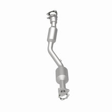 Load image into Gallery viewer, Magnaflow Catalytic Converter Direct Fit Magnaflow 2007 Saturn Vue 2.4L Direct Fit Converter