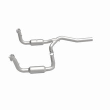 Load image into Gallery viewer, Magnaflow Catalytic Converter Direct Fit Magnaflow 2008 Jeep Liberty 3.7L Direct Fit Converter