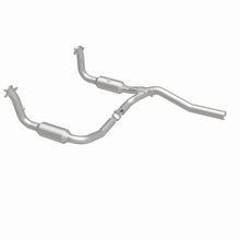 Load image into Gallery viewer, Magnaflow Catalytic Converter Direct Fit Magnaflow 2008 Jeep Liberty 3.7L Direct Fit Converter