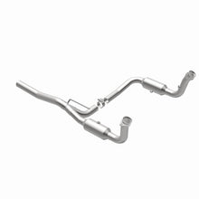 Load image into Gallery viewer, Magnaflow Catalytic Converter Direct Fit Magnaflow 2008 Jeep Liberty 3.7L Direct Fit Converter