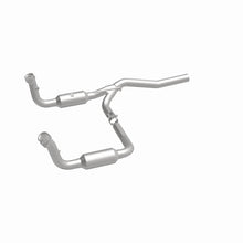 Load image into Gallery viewer, Magnaflow Catalytic Converter Direct Fit Magnaflow 2008 Jeep Liberty 3.7L Direct Fit Converter