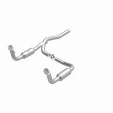 Load image into Gallery viewer, Magnaflow Catalytic Converter Direct Fit Magnaflow 2008 Jeep Liberty 3.7L Direct Fit Converter