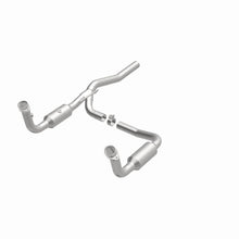 Load image into Gallery viewer, Magnaflow Catalytic Converter Direct Fit Magnaflow 2008 Jeep Liberty 3.7L Direct Fit Converter